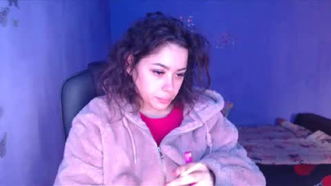 prettyjulliette online show from January 12, 2025, 10:23 am