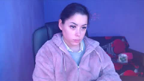 prettyjulliette online show from January 14, 2025, 10:59 am