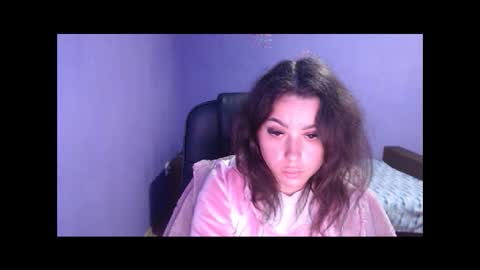 prettyjulliette online show from January 30, 2025, 2:47 pm