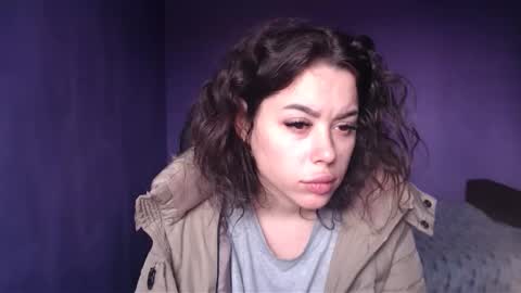 prettyjulliette online show from February 13, 2025, 11:28 am