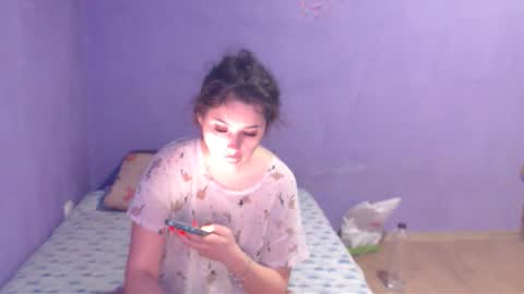 prettyjulliette online show from February 15, 2025, 11:39 am