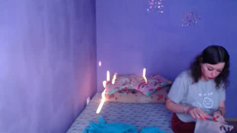 prettyjulliette online show from February 20, 2025, 2:24 pm