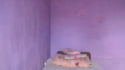 prettyjulliette online show from March 2, 2025, 12:01 pm