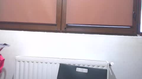 prettyjulliette online show from April 30, 2026, 2:23 pm