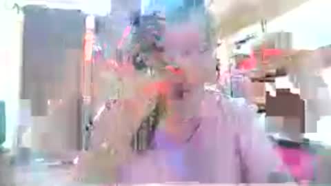 prettyjulliette online show from June 17, 2026, 12:40 pm