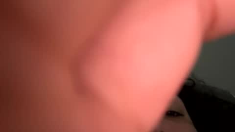 prettylatinamomma01 online show from October 22, 2025, 1:11 pm