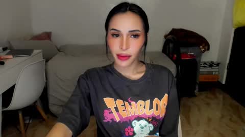 Snapshot of prettylittlesuckerr chatting on October 12, 2025, 1:10 pm Jovill Mays online show from October 12, 2025, 1:10 pm