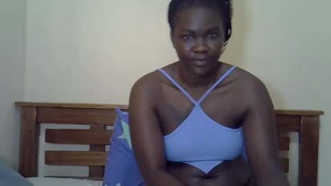 LILIAN online show from May 3, 2026, 7:14 am