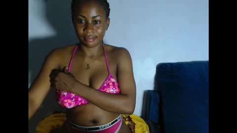 Snapshot of prettylove5 chatting on February 14, 2026, 8:55 am evelyn online show from February 14, 2026, 8:55 am