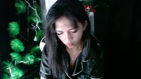 Miya 3 online show from November 30, 2025, 4:22 pm