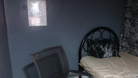 Snapshot of prettypetiteashley chatting on February 25, 2026, 12:09 am ashley online show from February 25, 2026, 12:09 am