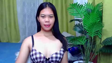 Snapshot of prettypinay_jean chatting on October 20, 2025, 12:11 am prettypinay_jean online show from October 20, 2025, 12:11 am