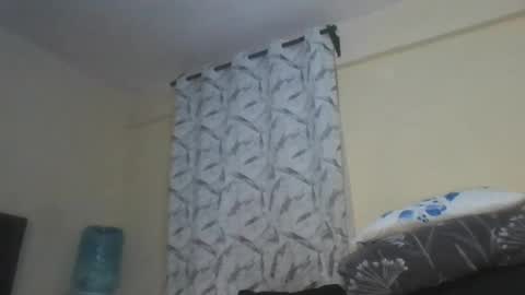 prettypussy_24 online show from June 12, 2026, 11:25 pm