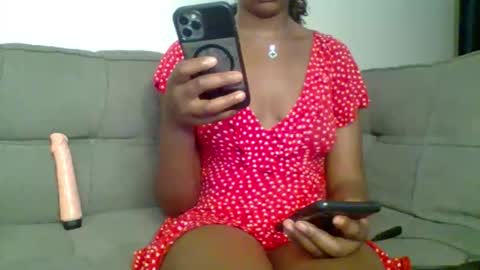 pretty queen online show from October 28, 2025, 8:11 pm