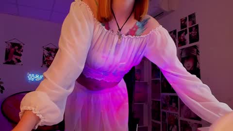 Mila -NONUDE MODEL online show from December 9, 2024, 8:00 am