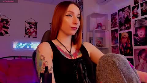 Mila -NONUDE MODEL online show from December 30, 2024, 10:53 am
