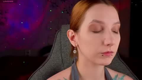 Mila -NONUDE MODEL online show from May 14, 2026, 2:13 pm
