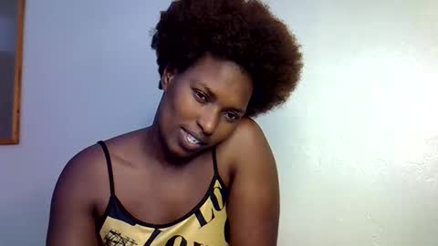 prettyshasha_ online show from September 13, 2025, 12:16 pm