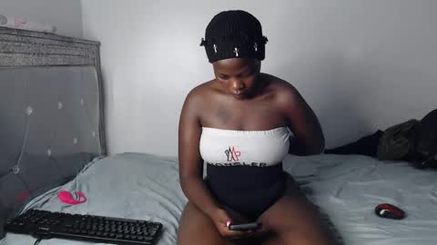prettysmiles1 online show from September 16, 2025, 5:30 am