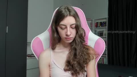 Sophie  next stream will be at Monday  i will wait you guys  online show from May 4, 2026, 6:09 am