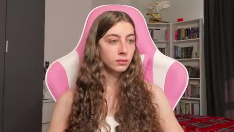 Sophie  next stream will be at Monday  i will wait you guys  online show from June 12, 2026, 6:12 am