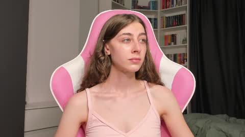 Sophie  next stream will be at Monday  i will wait you guys  online show from August 6, 2026, 3:14 pm