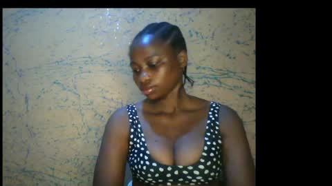 prettyxxpac online show from May 6, 2026, 4:41 am