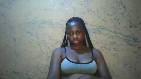 prettyxxpac online show from June 5, 2026, 5:14 am