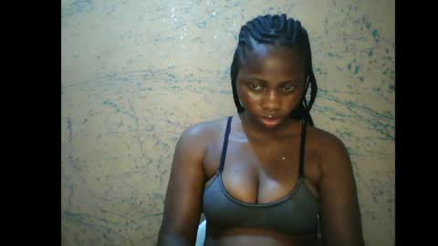 prettyxxpac online show from June 7, 2026, 1:21 am
