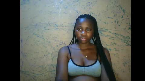 prettyxxpac online show from June 12, 2026, 1:15 am