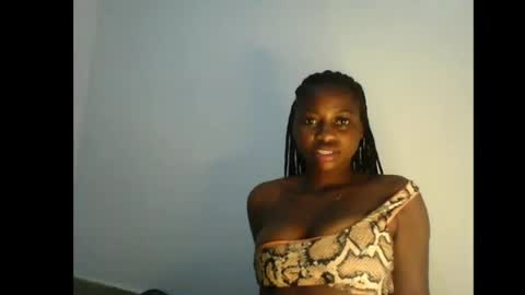 prettyxxpac online show from June 19, 2026, 7:17 pm