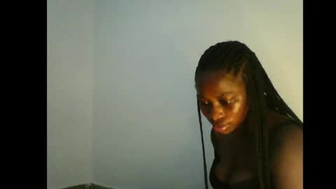 prettyxxpac online show from June 20, 2026, 10:23 pm