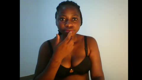 prettyxxpac online show from June 21, 2026, 1:24 pm