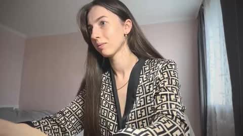 Snapshot of prettyyy_angel chatting on October 7, 2025, 12:13 pm prettyyy_angel online show from October 7, 2025, 12:13 pm