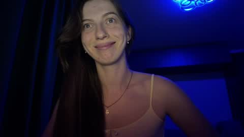 prettyyy_angel online show from August 3, 2026, 6:33 pm