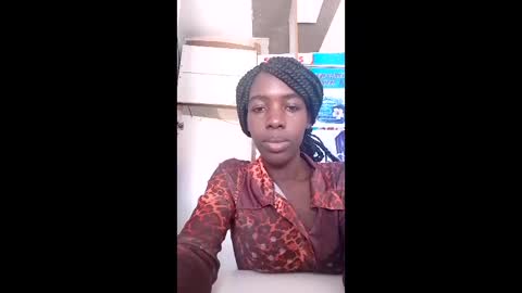 prettyzuzu online show from February 2, 2026, 10:25 am