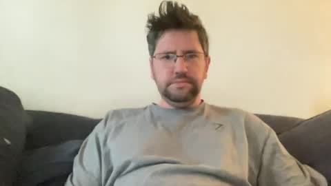 Snapshot of previewh chatting on June 18, 2026, 9:58 am PreviewH online show from June 18, 2026, 9:58 am