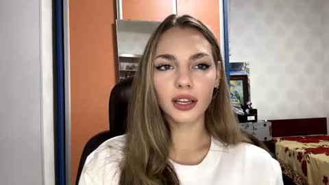 Amelia online show from November 15, 2025, 7:43 pm