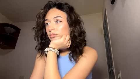 Sofi online show from December 19, 2025, 3:52 pm