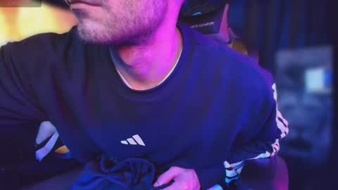 pridelgtbi online show from October 1, 2025, 10:54 am