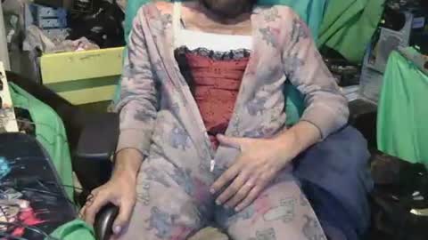 Snapshot of primemadmax59109 chatting on November 9, 2025, 4:05 pm primemadmax59109 online show from November 9, 2025, 4:05 pm