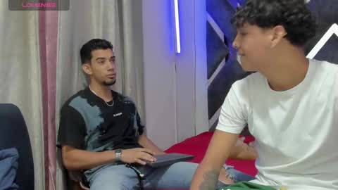 prince_arthur77 online show from December 14, 2024, 12:55 pm