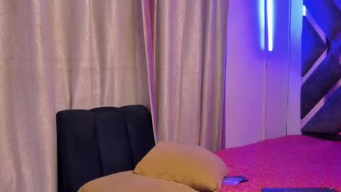 prince_arthur77 online show from December 19, 2024, 1:18 pm