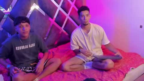 prince_arthur77 online show from December 19, 2024, 7:29 pm