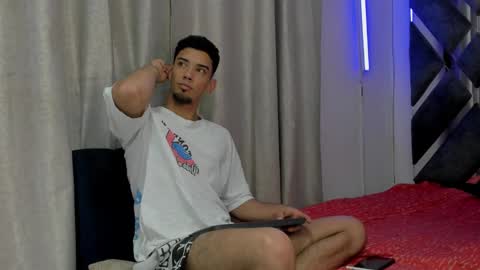 prince_arthur77 online show from December 28, 2024, 3:59 pm