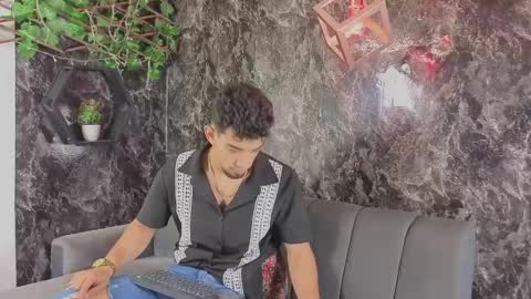 prince_arthur77 online show from April 29, 2026, 2:10 pm