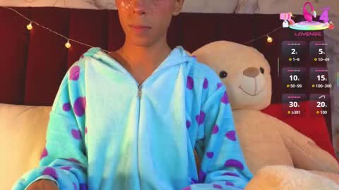 Snapshot of prince_poppy_ chatting on October 4, 2025, 9:02 pm PRINCEPOPPY online show from October 4, 2025, 9:02 pm