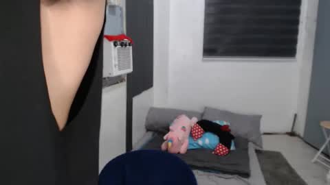 Snapshot of princeadrianx chatting on October 28, 2025, 8:33 pm Prince Adrian online show from October 28, 2025, 8:33 pm