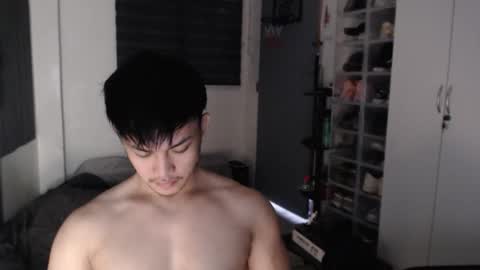 Snapshot of princeadrianx chatting on January 16, 2026, 12:36 am Prince Adrian online show from January 16, 2026, 12:36 am