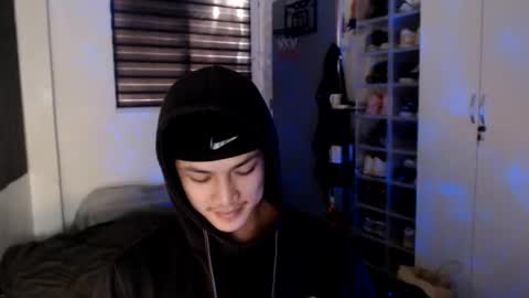 Snapshot of princeadrianx chatting on February 27, 2026, 7:08 am Prince Adrian online show from February 27, 2026, 7:08 am